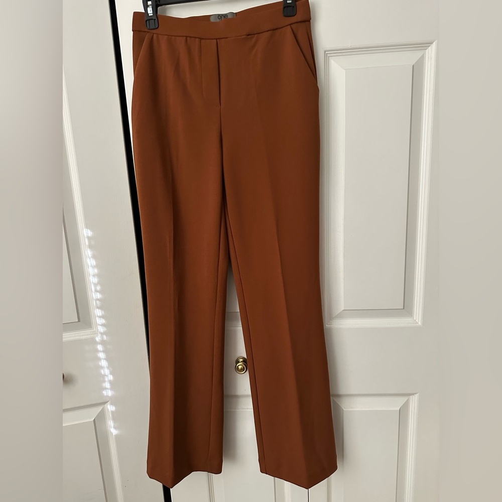 Pull on dress pant